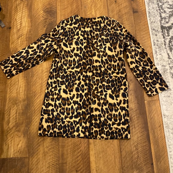 Gorgeous light top coat. - Picture 1 of 3